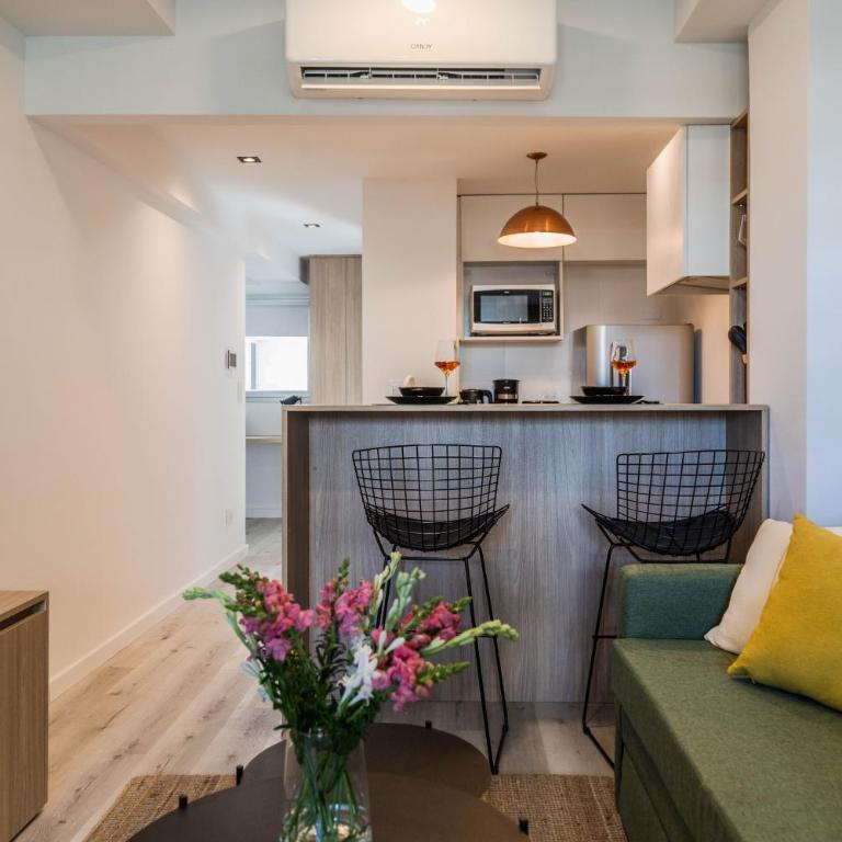 BT Homes - Estudio Luminoso, Zona de Trabajo & Balcón de Lujo - Apartamento de 2 dormitorios - 12