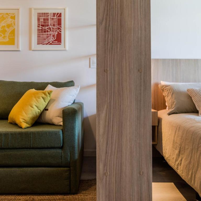 BT Homes - Estudio Luminoso, Zona de Trabajo & Balcón de Lujo - Apartamento de 2 dormitorios - 19
