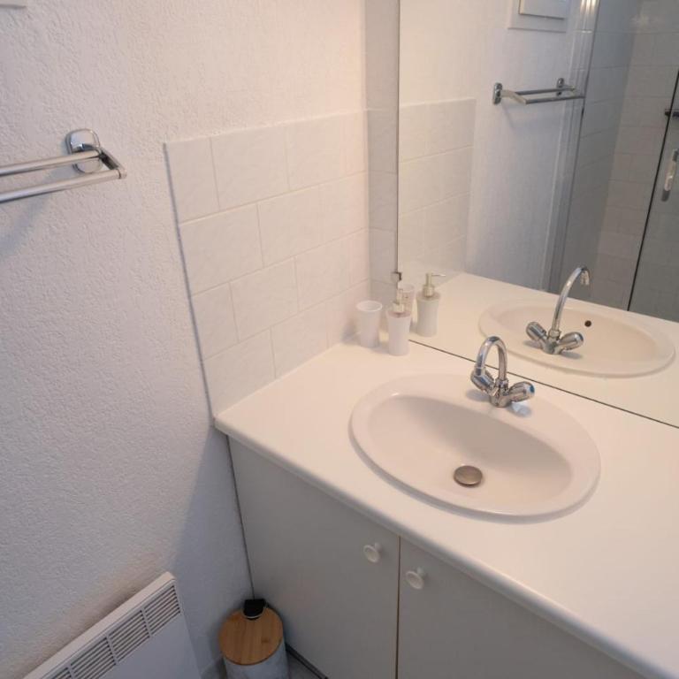 Riboleys - Maison climatisée à 550m de la mer - Villa 2 Chambres - 12