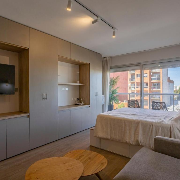 Fully equipped studio in the WTC area, steps from La Rambla - One-Bedroom Apartment - 10