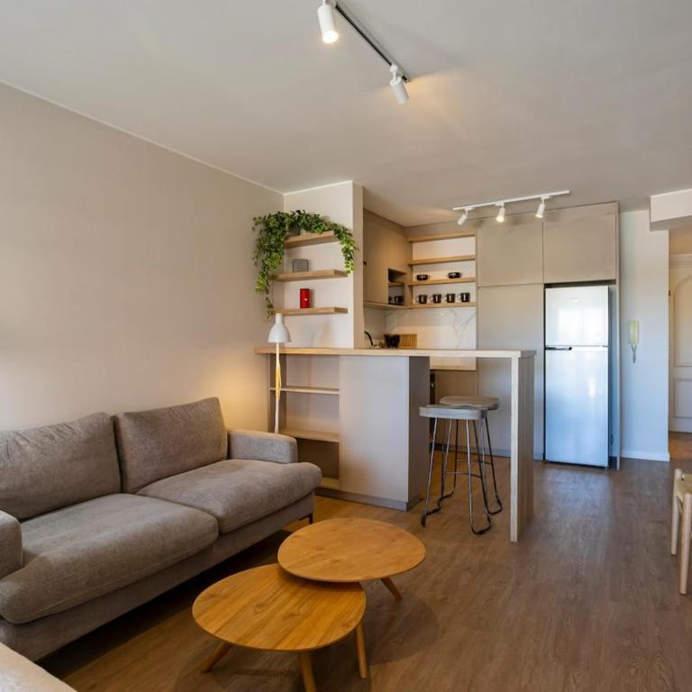 Fully equipped studio in the WTC area, steps from La Rambla - One-Bedroom Apartment - 12