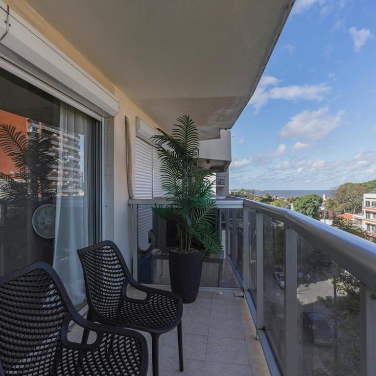 Fully equipped studio in the WTC area, steps from La Rambla - One-Bedroom Apartment - 28