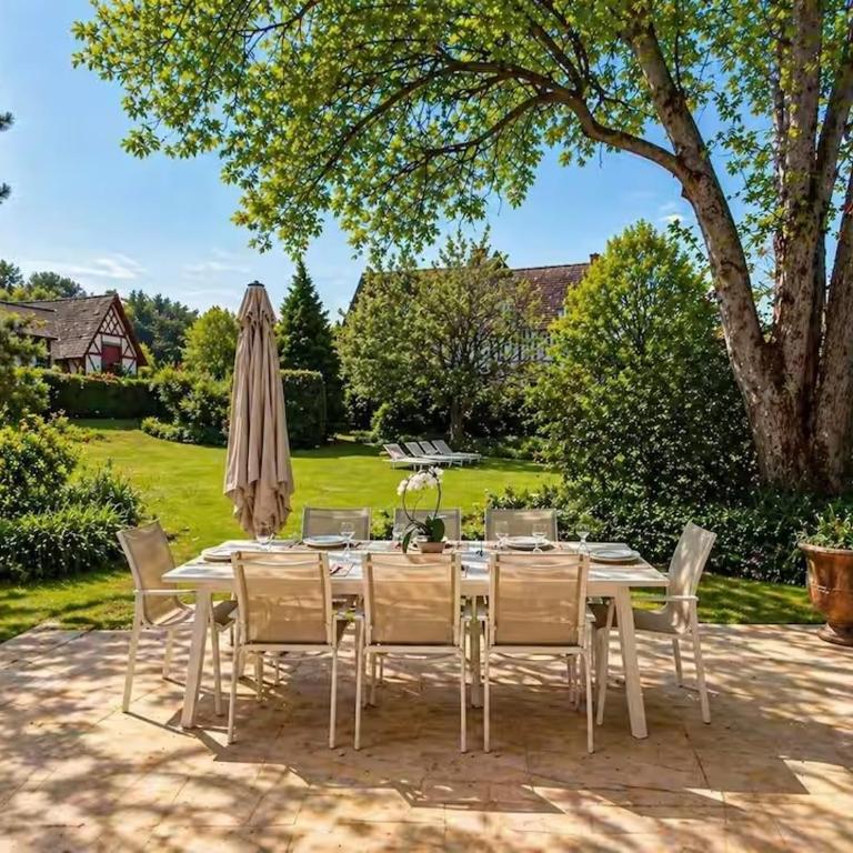 Magnifique demeure Moulin Saint-Laurent Deauville avec piscine & sauna 12 pers - Villa avec Piscine Privée - 34