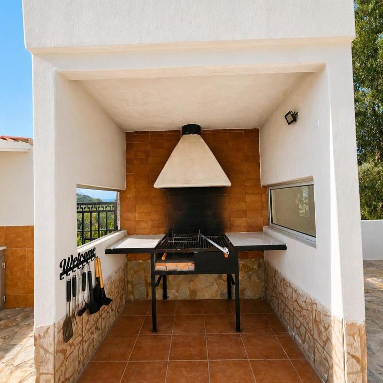 Luxury Sea View Villa - Private Pool - Near Beach - 3 min TRAM Alicante Benidorm - BBQ - Private Garden - Free Parking - Casa - 22
