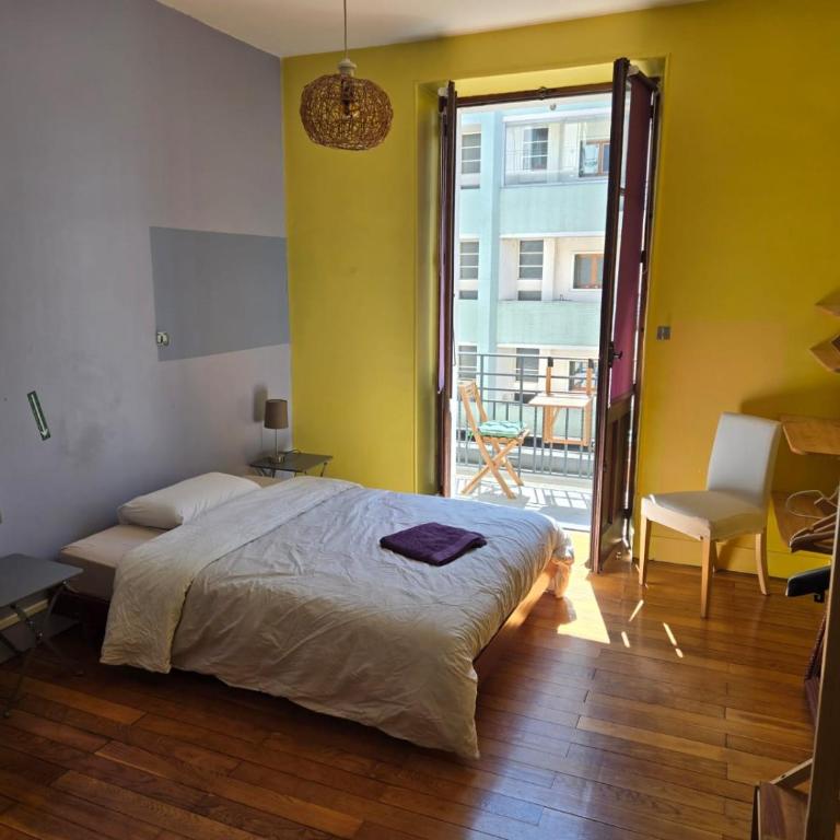 70 m2 zone piétonne 5 mn lac et vieille ville - Appartement 2 Chambres - 17