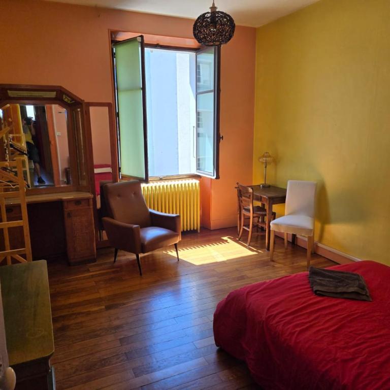 70 m2 zone piétonne 5 mn lac et vieille ville - Appartement 2 Chambres - 18