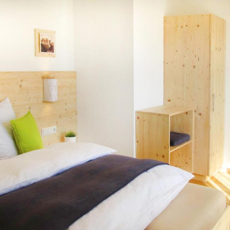 Wiesennest - Two-Bedroom Apartment - 9