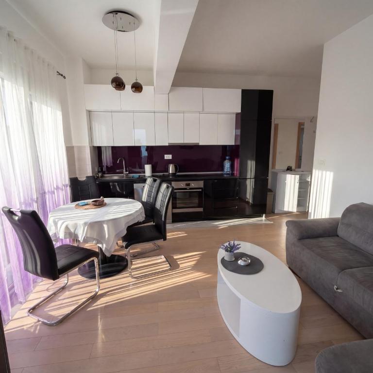 Sea Breeze Becici - Three-Bedroom Apartment - 1