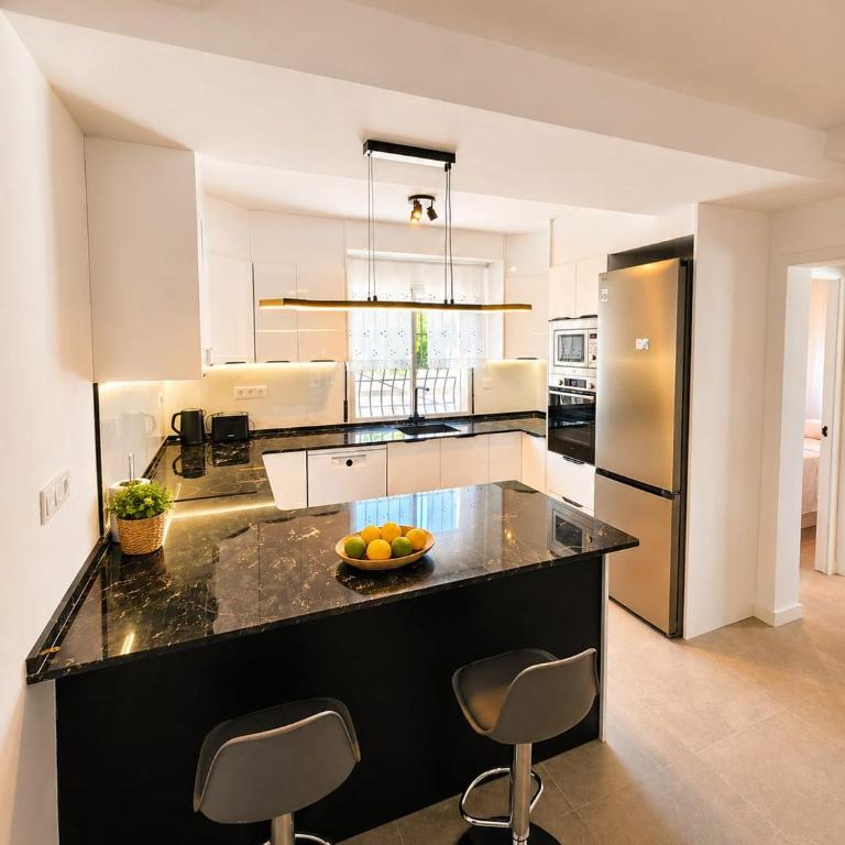 Luxury Sea View Villa - Private Pool - Near Beach - 3 min TRAM Alicante Benidorm - BBQ - Private Garden - Free Parking - Casa - 10