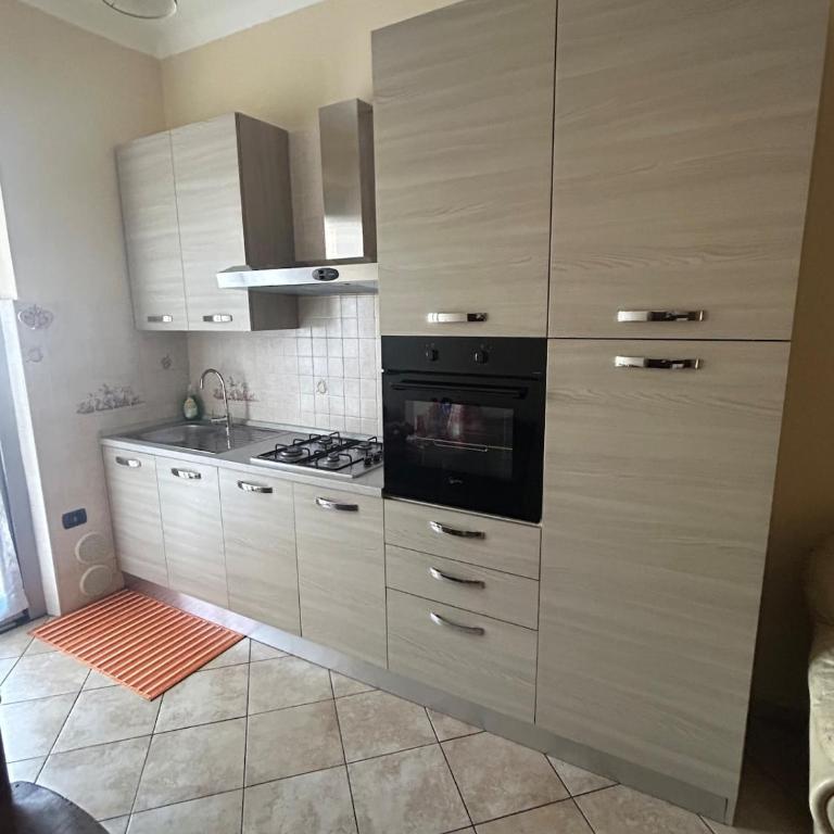 Duomo and Metro- Apartment for 6 - Porta Venezia - Two-Bedroom Apartment - 4