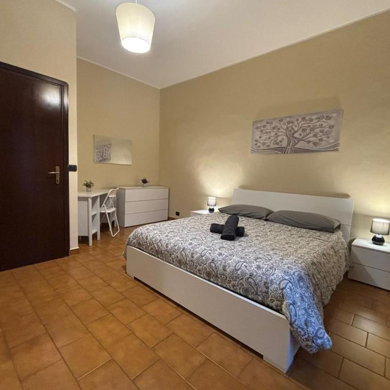 Duomo and Metro- Apartment for 6 - Porta Venezia - Two-Bedroom Apartment - 17