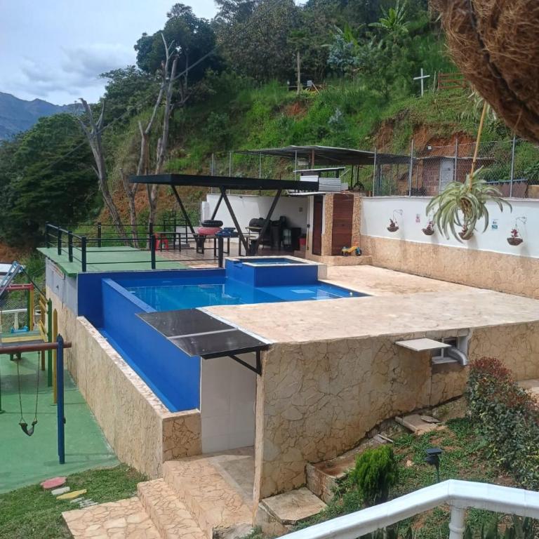 Finca Los Laureles - Casa de 5 dormitorios - 1