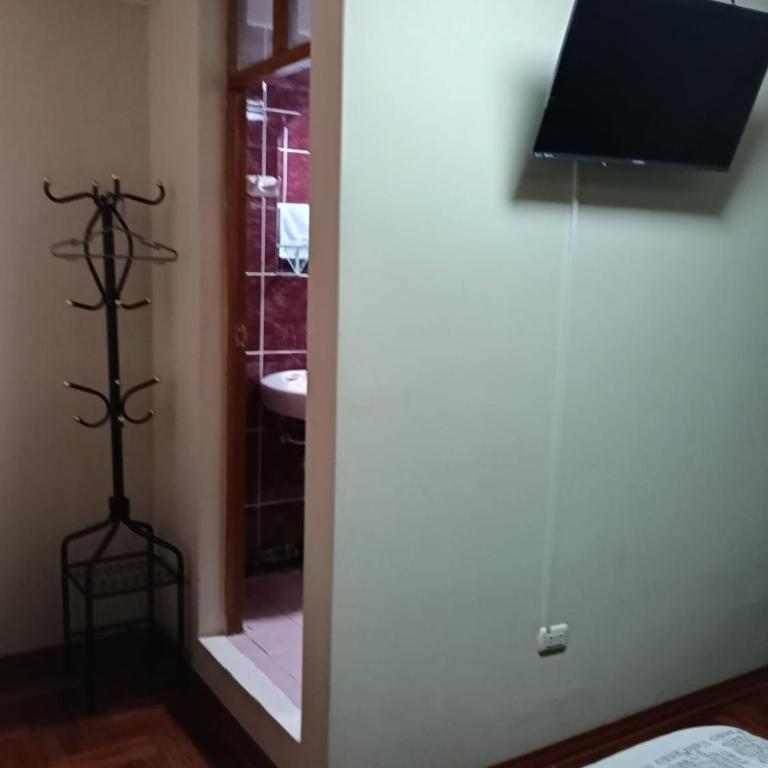 HOSTAL San Antonio inn - Double Room with Private Bathroom - 4