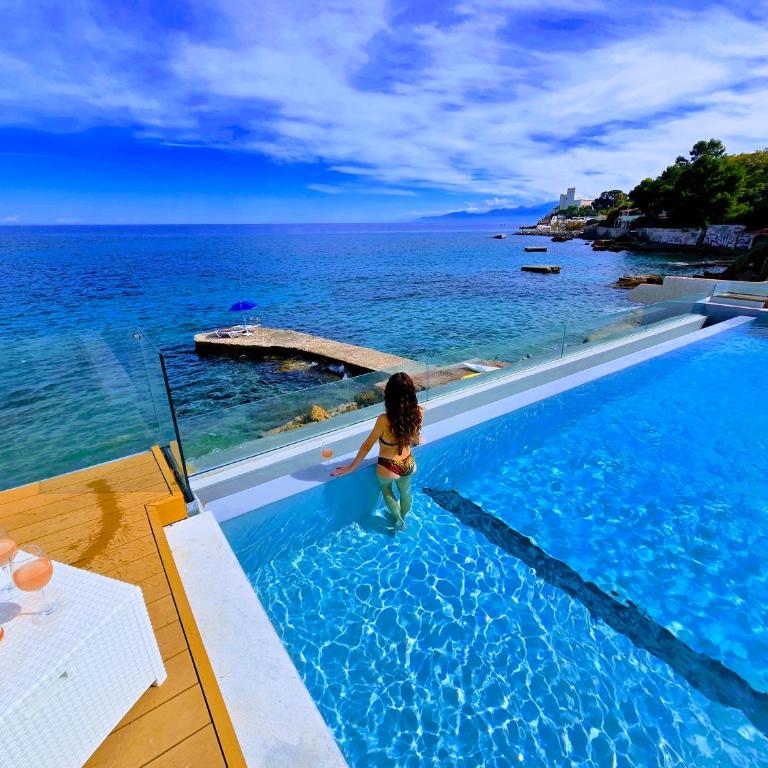 Red Coral Exclusive Waterfront Villa Residence Shared Infinity Pool & Private Sea Access - Apartment mit 2 Schlafzimmern - 3