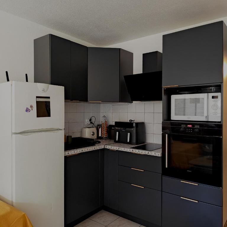 Joli studio climatisé rénové Aix-en-Provence - One-Bedroom Apartment - 6