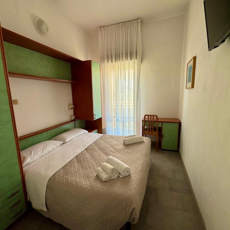 Hotel VistaMare Viserba - Camera Matrimoniale - 35