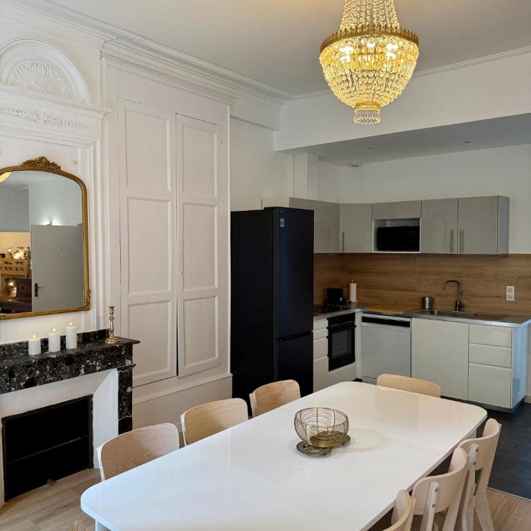Les Meublés d'Etigny - Appartement 3 Chambres Premium avec Balcon - 6