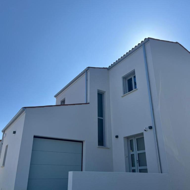 Maison neuve clim & bar d'été sur jardin - Casa de 3 dormitorios - 8