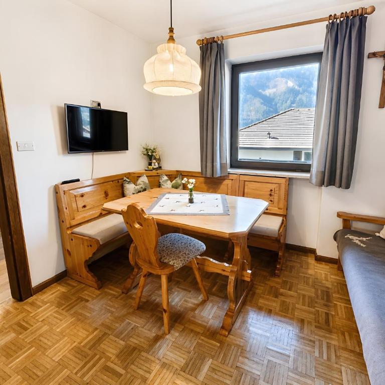 Casa Rustica App Saslonch - Appartamento Superior con 1 Camera da Letto e Balcone - 7