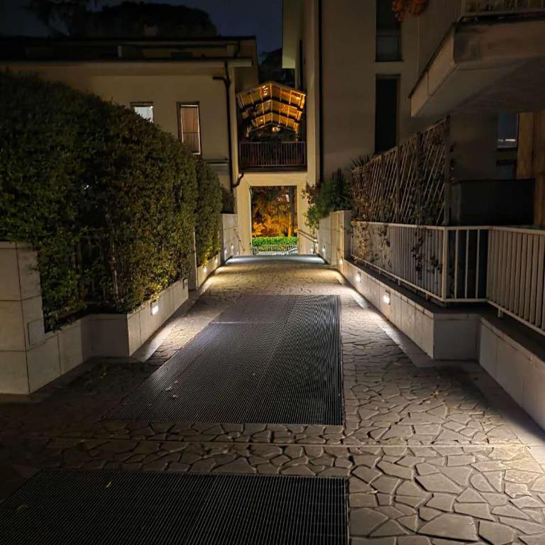 Riverside Private Garden Apartment Lungarno del Tempio - Appartamento con 2 Camere da Letto - 11