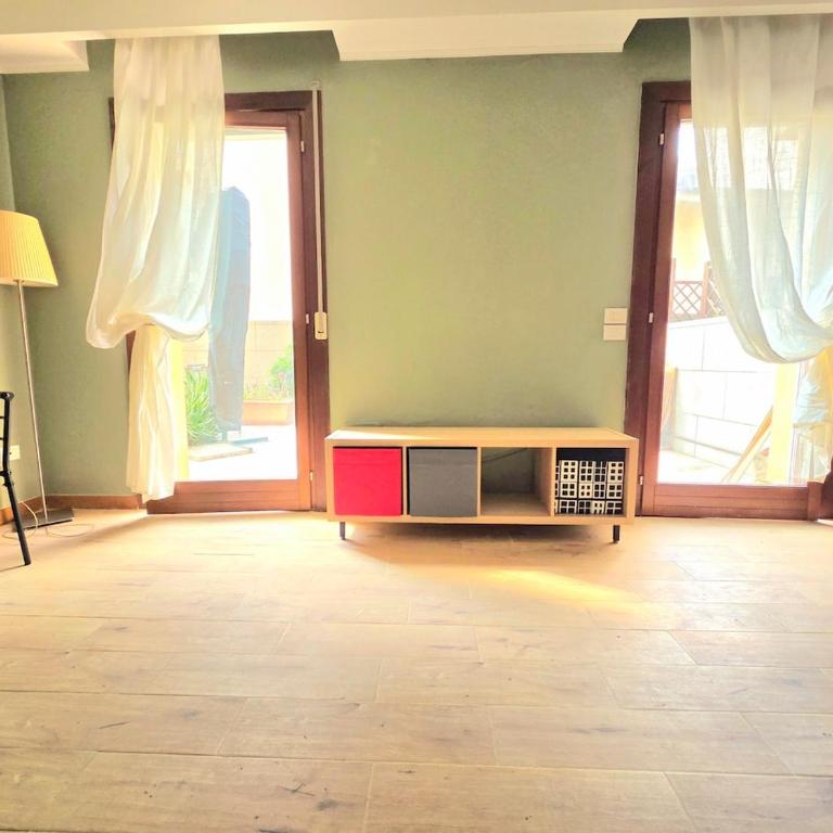 Riverside Private Garden Apartment Lungarno del Tempio - Appartamento con 2 Camere da Letto - 15