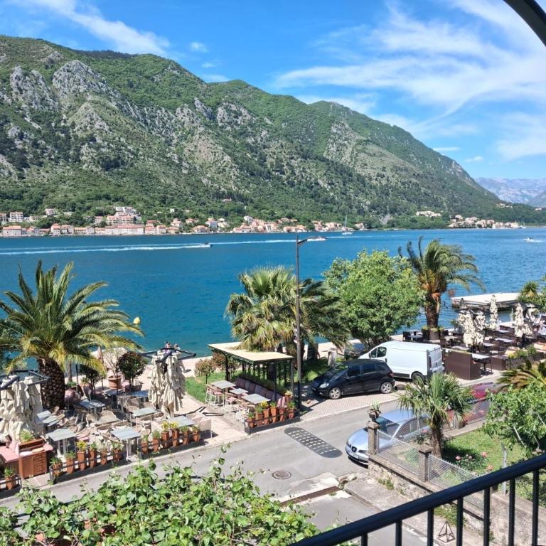 Guesthouse Anita - Double or Twin Room with Sea View and Balcony - 12