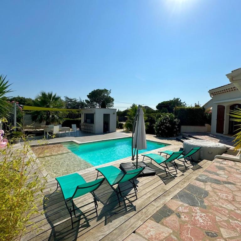Villa au calme avec piscine dans le sud - Villa 3 Chambres - 1