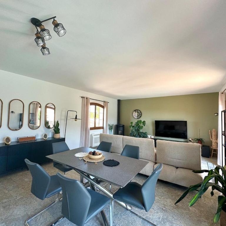 Villa au calme avec piscine dans le sud - Villa 3 Chambres - 18