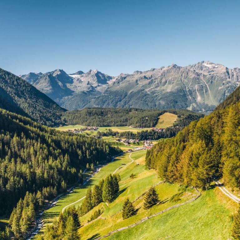 Apart Alpenflair - Apartment mit Blick auf die Berge - 19