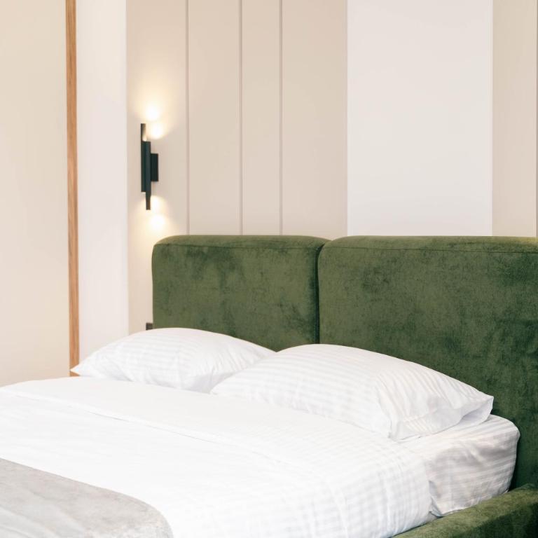 Boutique Hotel Zara - Superior Triple Room - 3