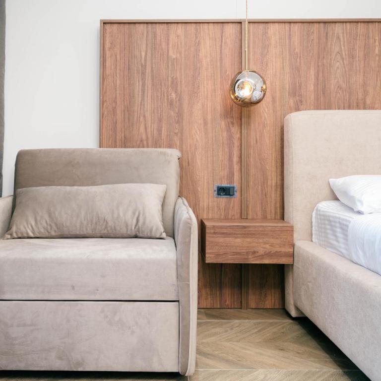 Boutique Hotel Zara - Luxury Triple Room - 6