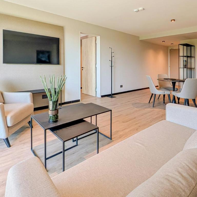 Brickton, Rosario, Apartments by Marriott Bonvoy - One-Bedroom Apartment with One King or Two Single Beds and Sofa Bed - City View - 1