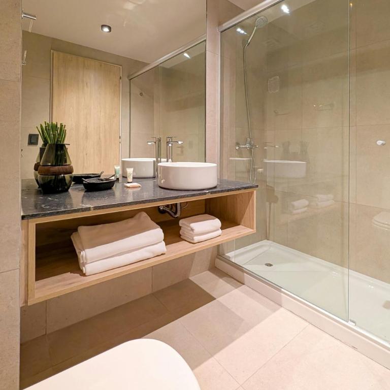Brickton, Rosario, Apartments by Marriott Bonvoy - One-Bedroom Apartment with One King or Two Single Beds and Sofa Bed - City View - 6