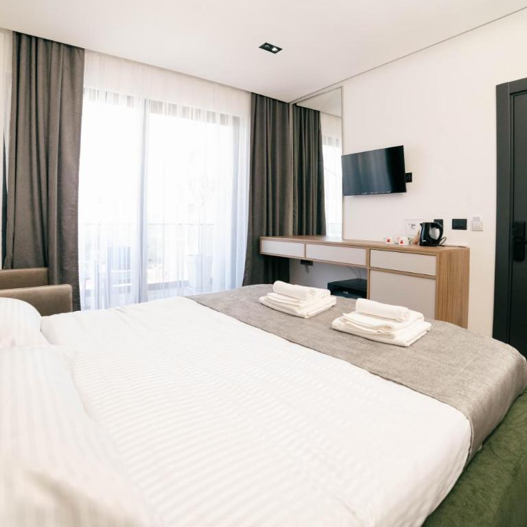 Boutique Hotel Zara - Superior Triple Room - 5