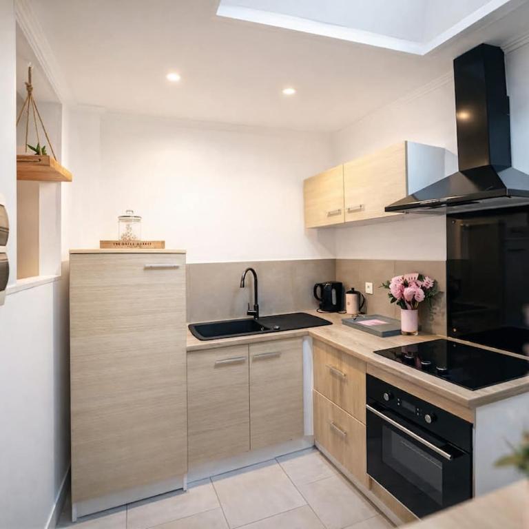 La Dodane - Maison Cosy en Centre Ville - St Leu - 2 min des Quais - Appartement 2 Chambres - 19