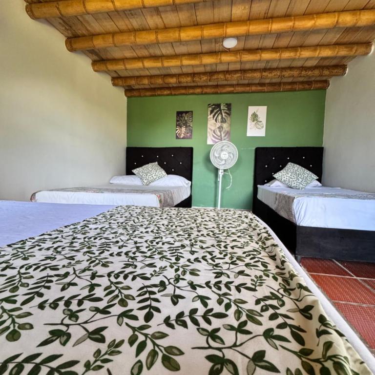 Finca Hotel Cabaña Fercho - Habitación Familiar Superior - 5