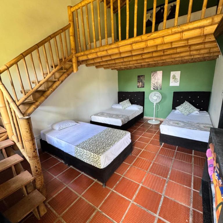 Finca Hotel Cabaña Fercho - Habitación Familiar Superior - 3