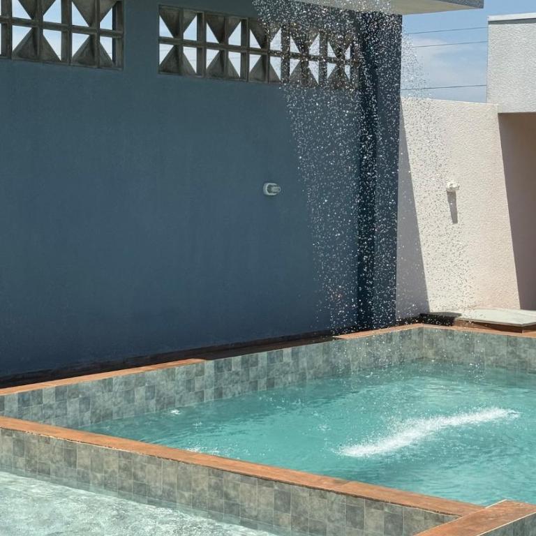 Casa y Quincho con Piscina Saltos Luxury - Two-Bedroom House - 31
