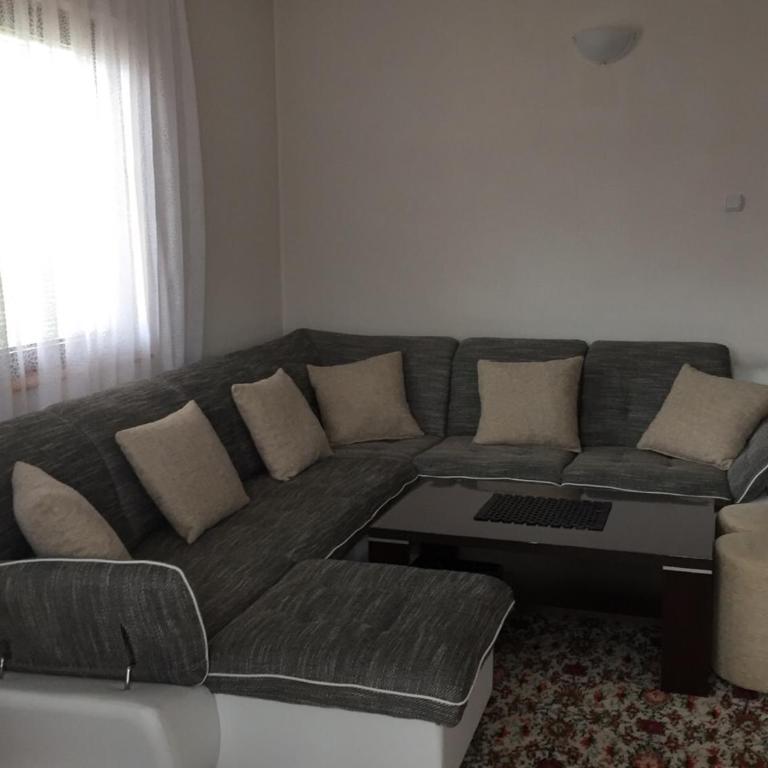 Melina - Three-Bedroom House - 4