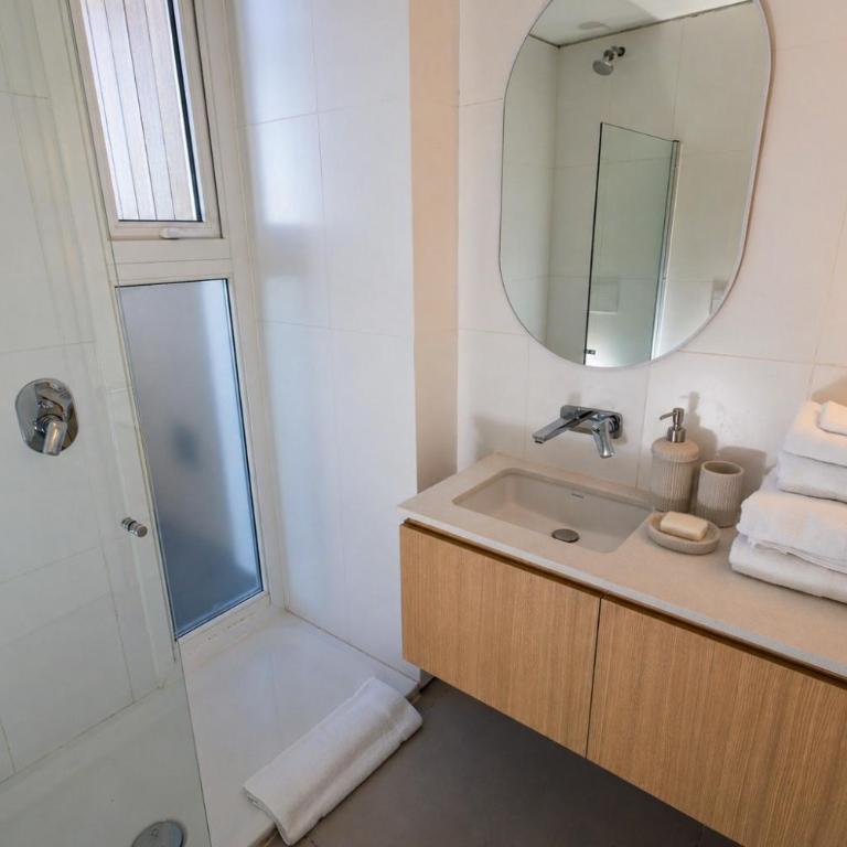 B612 Bariloche - Two-Bedroom Apartment with Lake View - 7