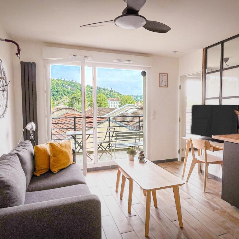Balcon Vue Panoramique - Parking - Gare 200m - Appartement 1 Chambre - 3
