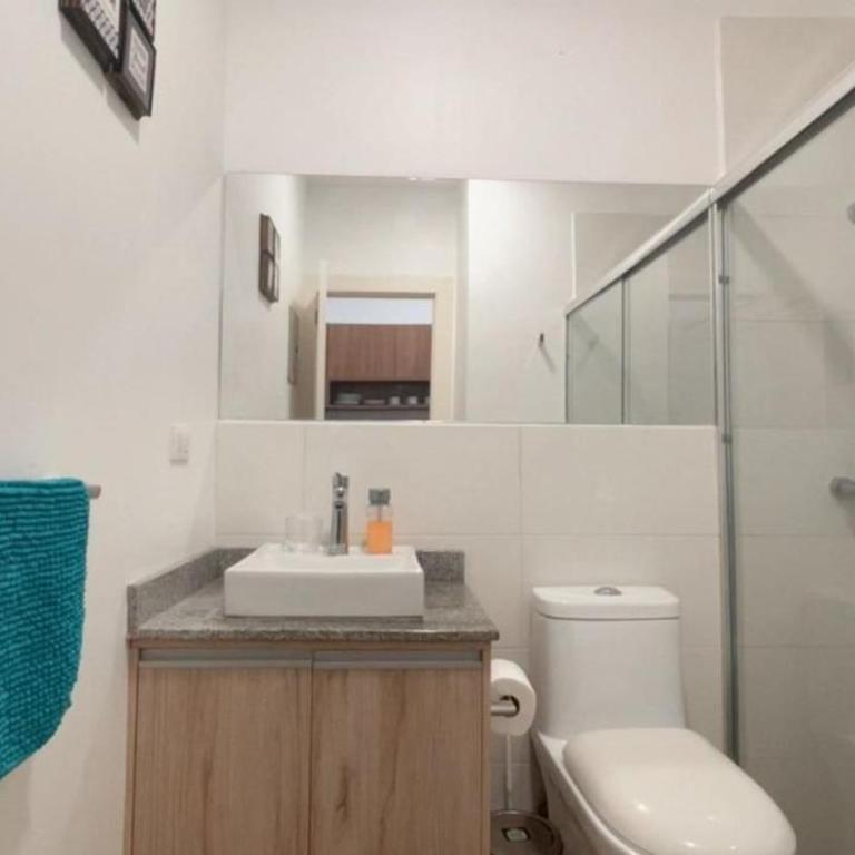Mumbai SkyLine Luxury Suite - One-Bedroom Apartment - 6