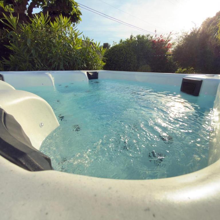 Villa avec jacuzzi & piscine - proche port & plages - Villa - 59