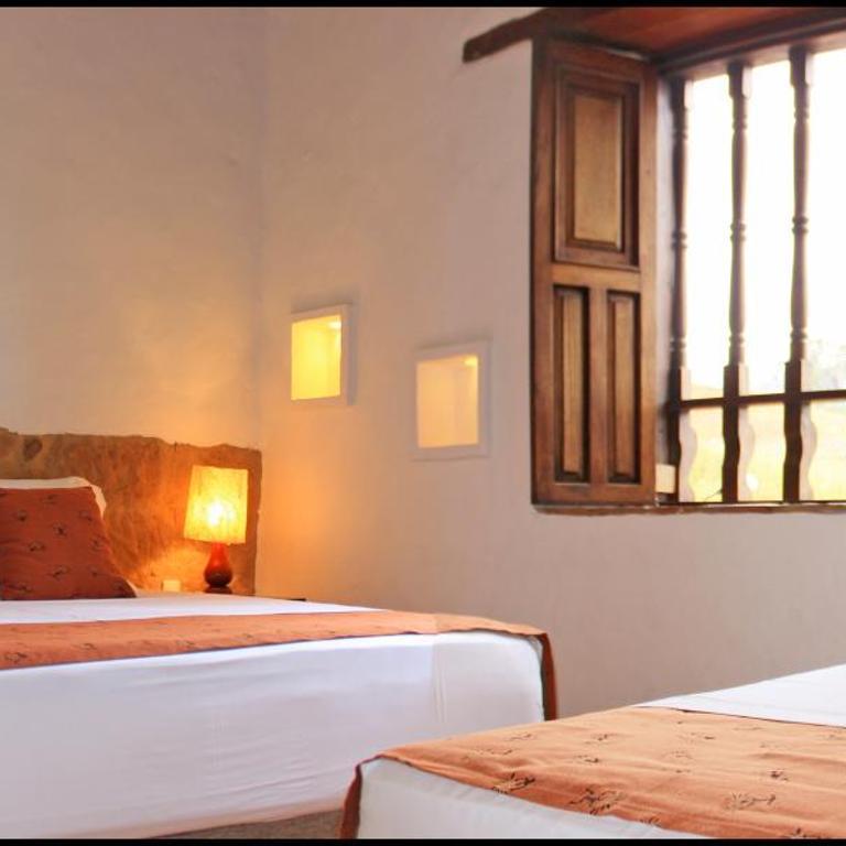 Hotel Hicasua y Centro de Convenciones - Habitación Triple Estándar - 1