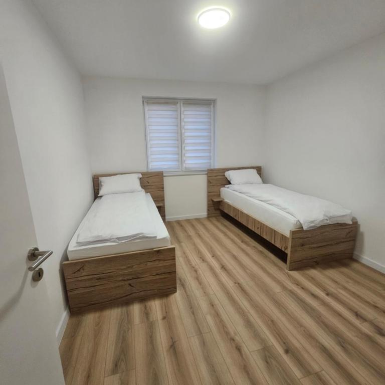 JoyRentALL - Apartman s 5 Spavaćih Soba - 8