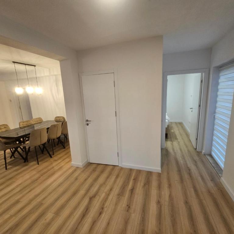 JoyRentALL - Apartman s 5 Spavaćih Soba - 16