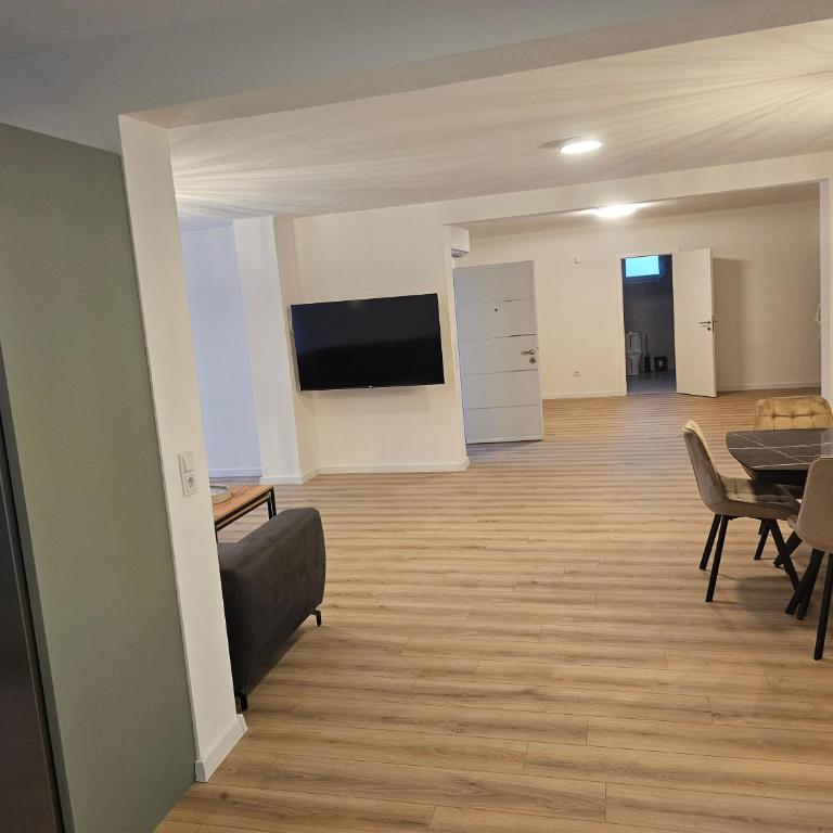 JoyRentALL - Apartman s 5 Spavaćih Soba - 18