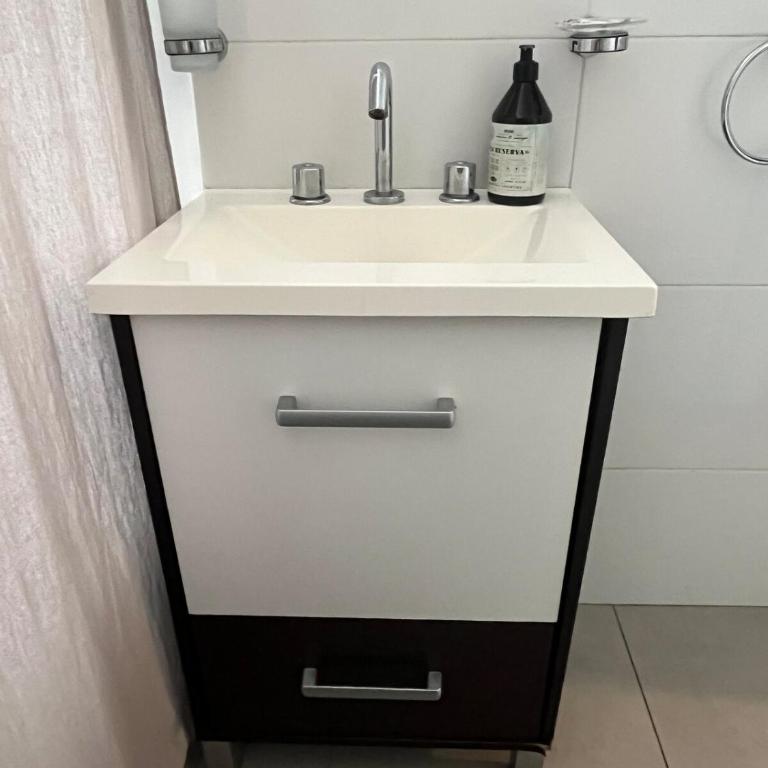 Departamento moderno, Céntrico, Zona de Hospitales - One-Bedroom Apartment - 11