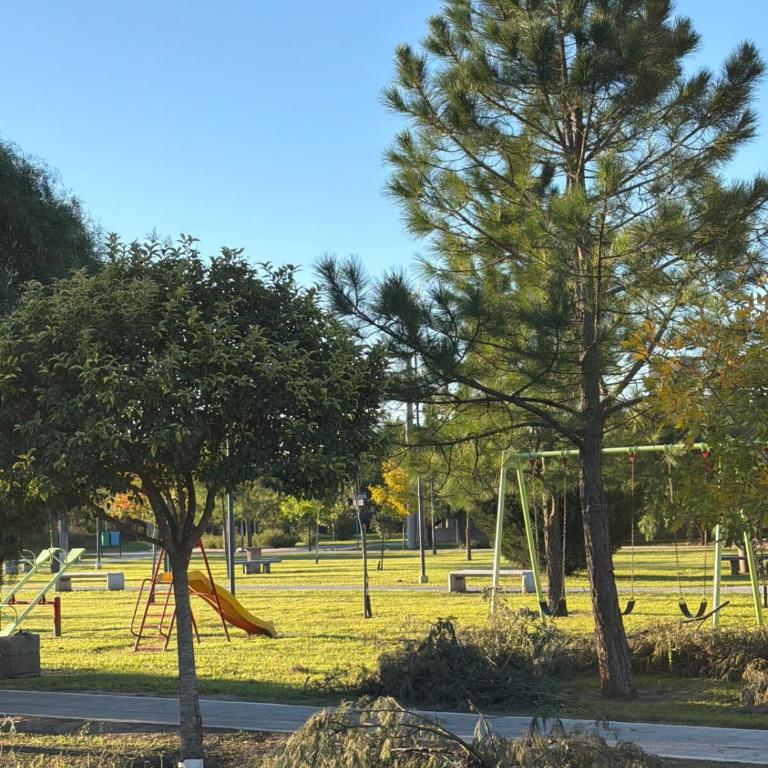 House in Villa Albertina, 10 minutes from downtown! - Apartamento de 2 dormitorios - 3