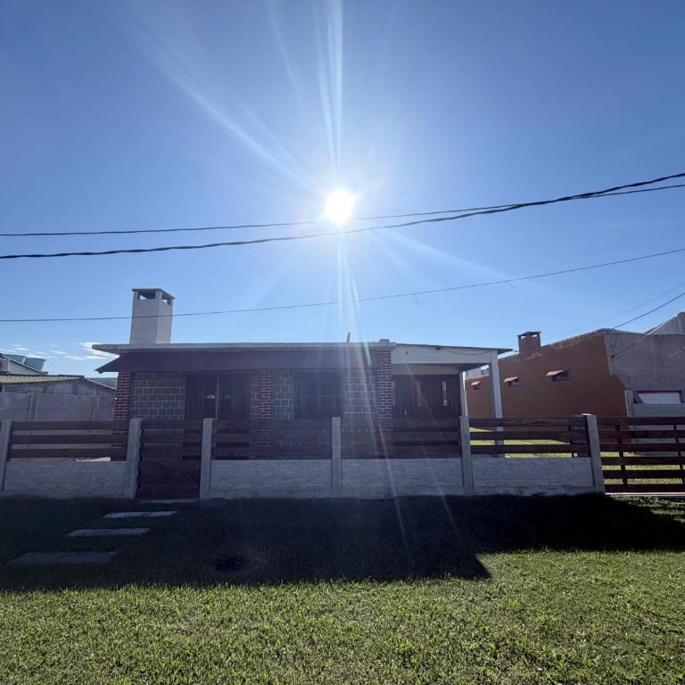 A Pasitos Del Mar - Two-Bedroom House - 1